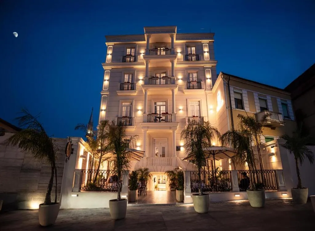 Boutique Art Hotels